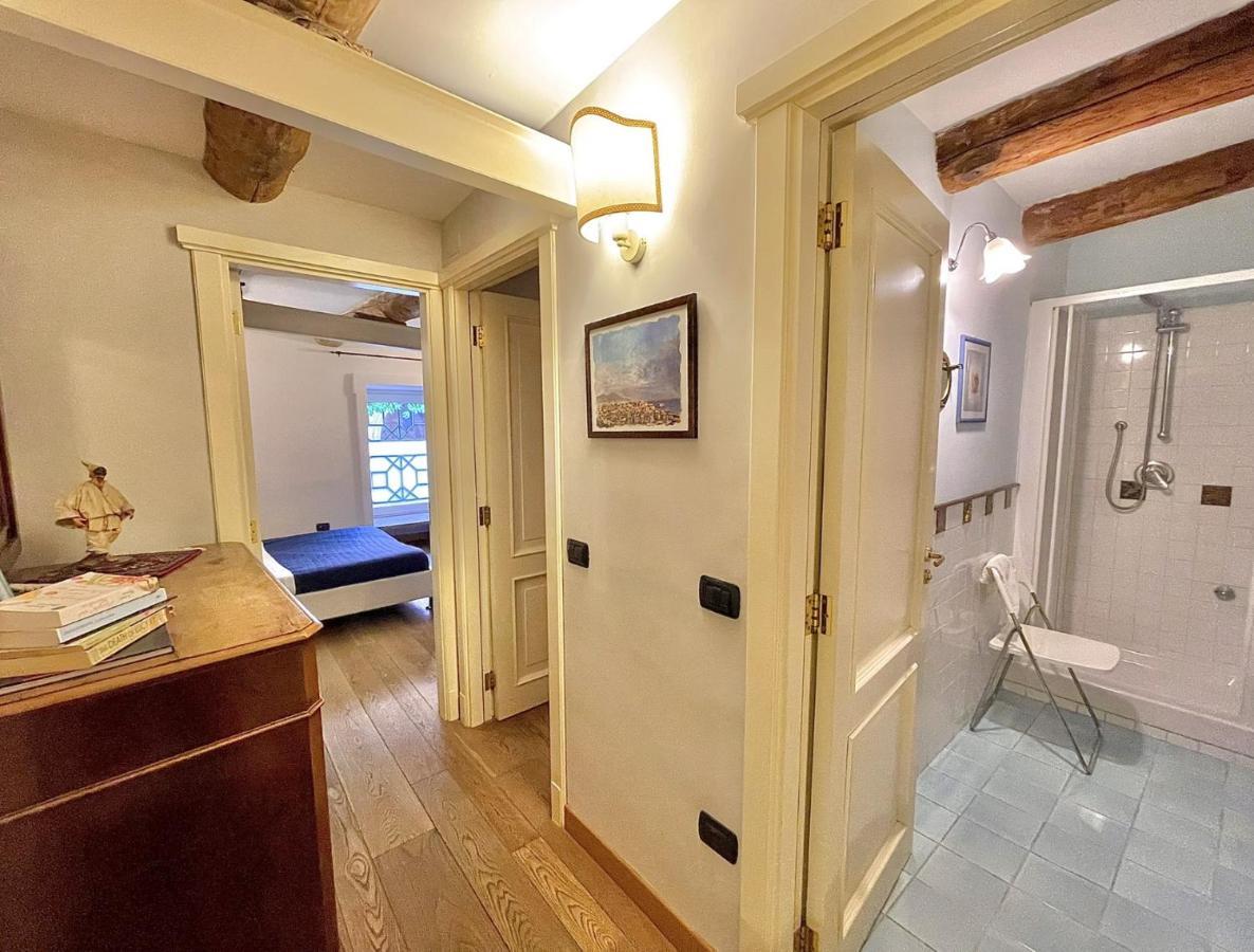 B&B Palazzo Solimena Napoli Bagian luar foto