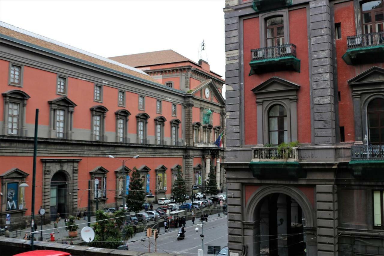 B&B Palazzo Solimena Napoli Bagian luar foto