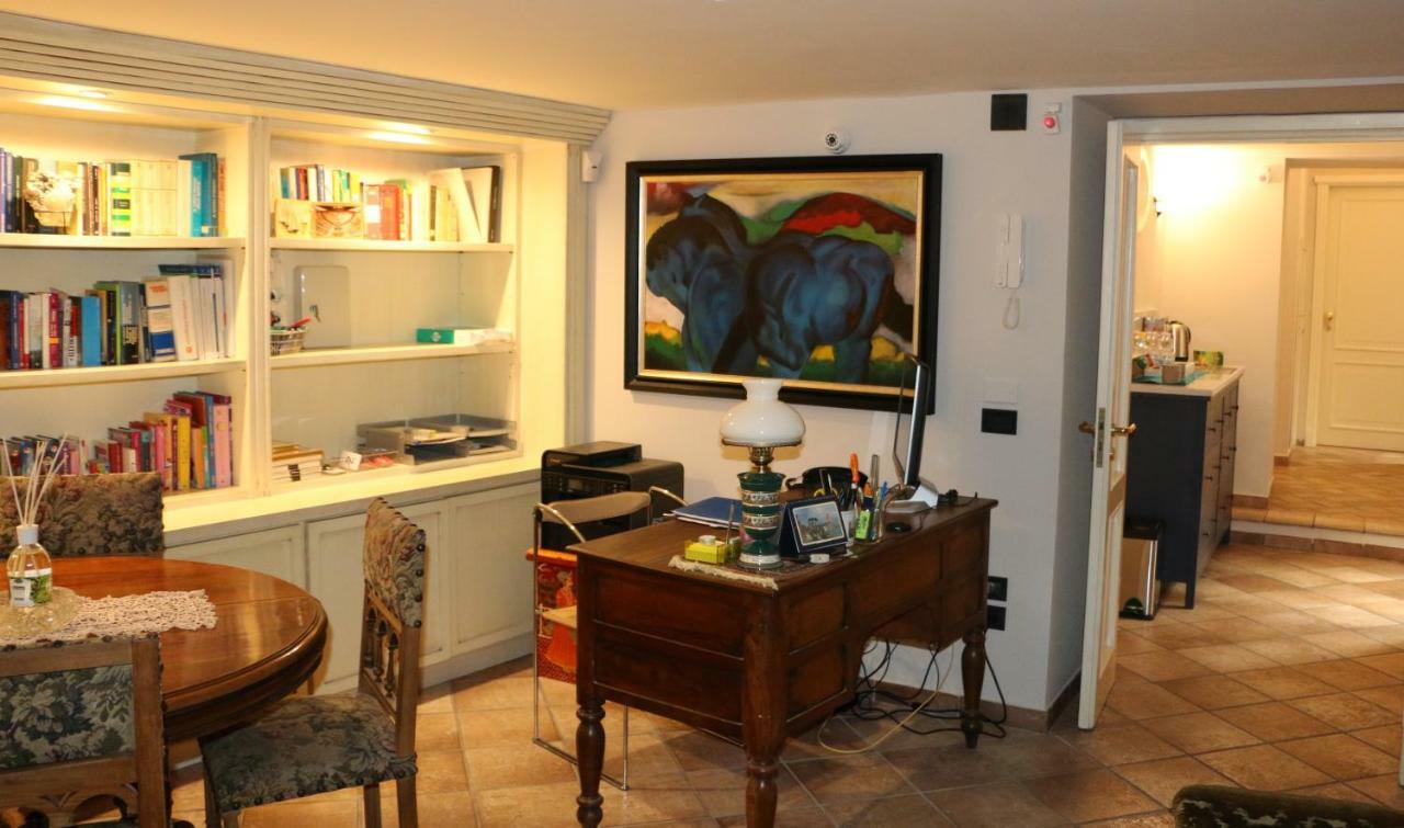 B&B Palazzo Solimena Napoli Bagian luar foto