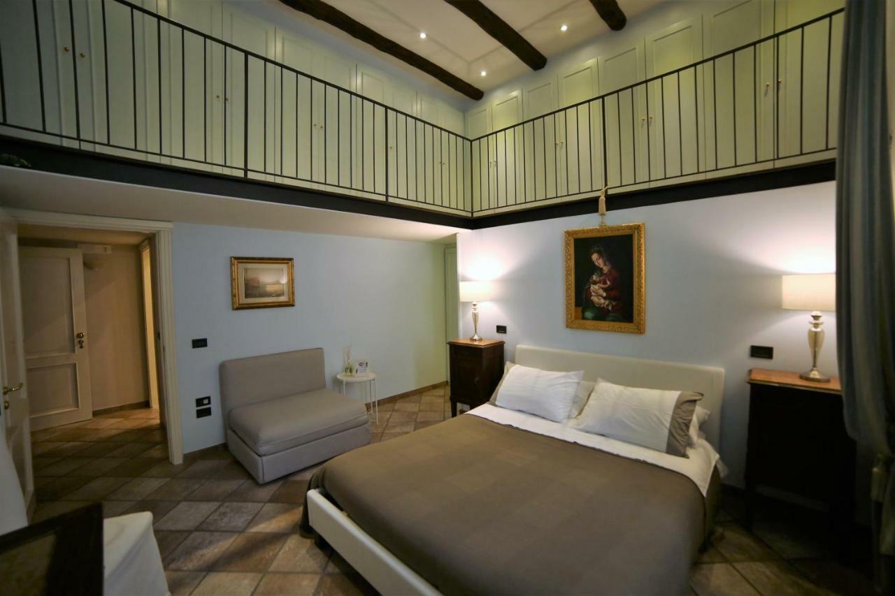 B&B Palazzo Solimena Napoli Bagian luar foto